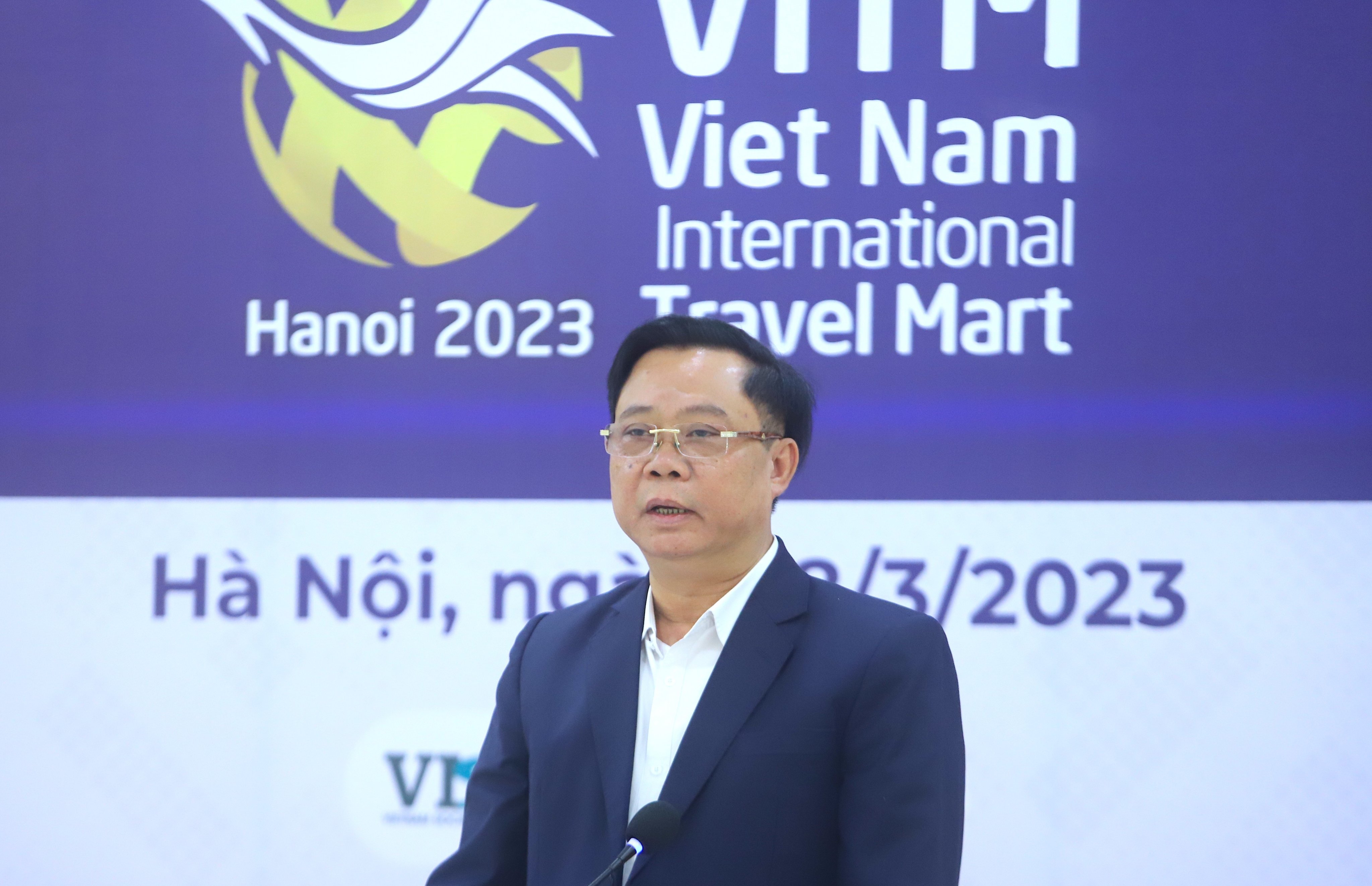 Ông Phạm Văn Thuỷ, Phó Tổng cục trưởng Tổng cục Du lịch chia sẻ tại họp báo giới thiệu về Hội chợ VITM Hà Nội 2023